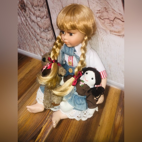 Emma Down By the River Doll W Teddy Bear & Porcelain Stuffed Heritage Collection - Picture 2 of 9